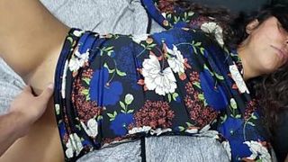 Парень воспользовался телом пьяной сестры и насладился сексом с ней